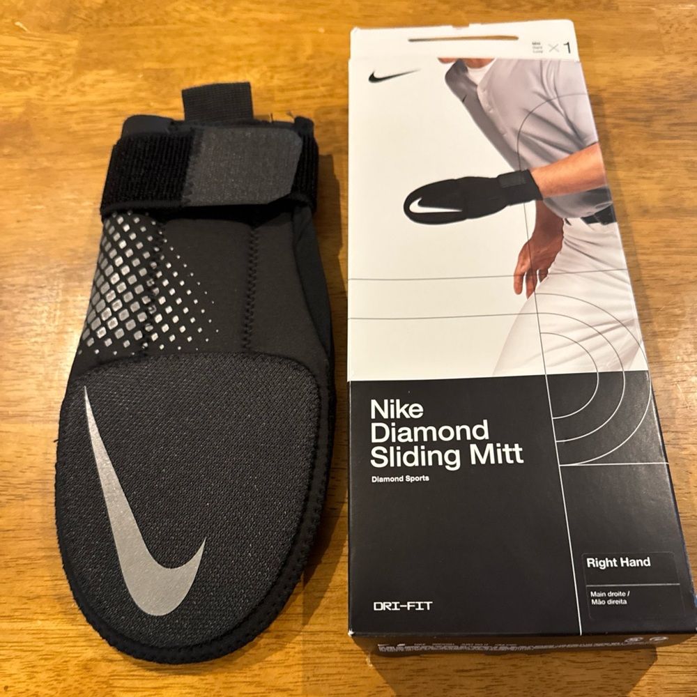 Nike Diamond Sliding Mitt Adult Baseball Black Gray Right Hand 88653 New In Box